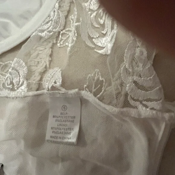 Fashion Nova White Floral Lace Corset - Picture 3 of 5